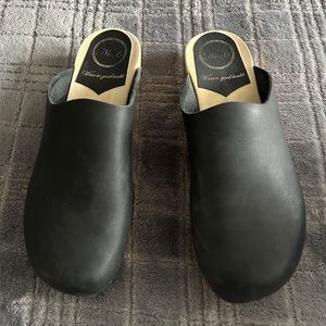 No 6 Clogs EUC - worn twice size 38
